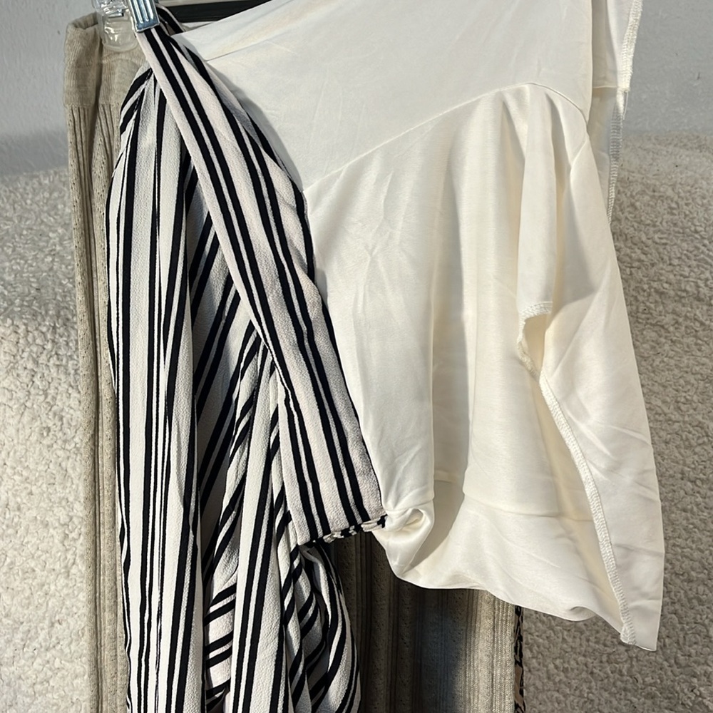 Pull On Back Elastic 1/2 liner Inside Striped Pants - Picture 7 of 8